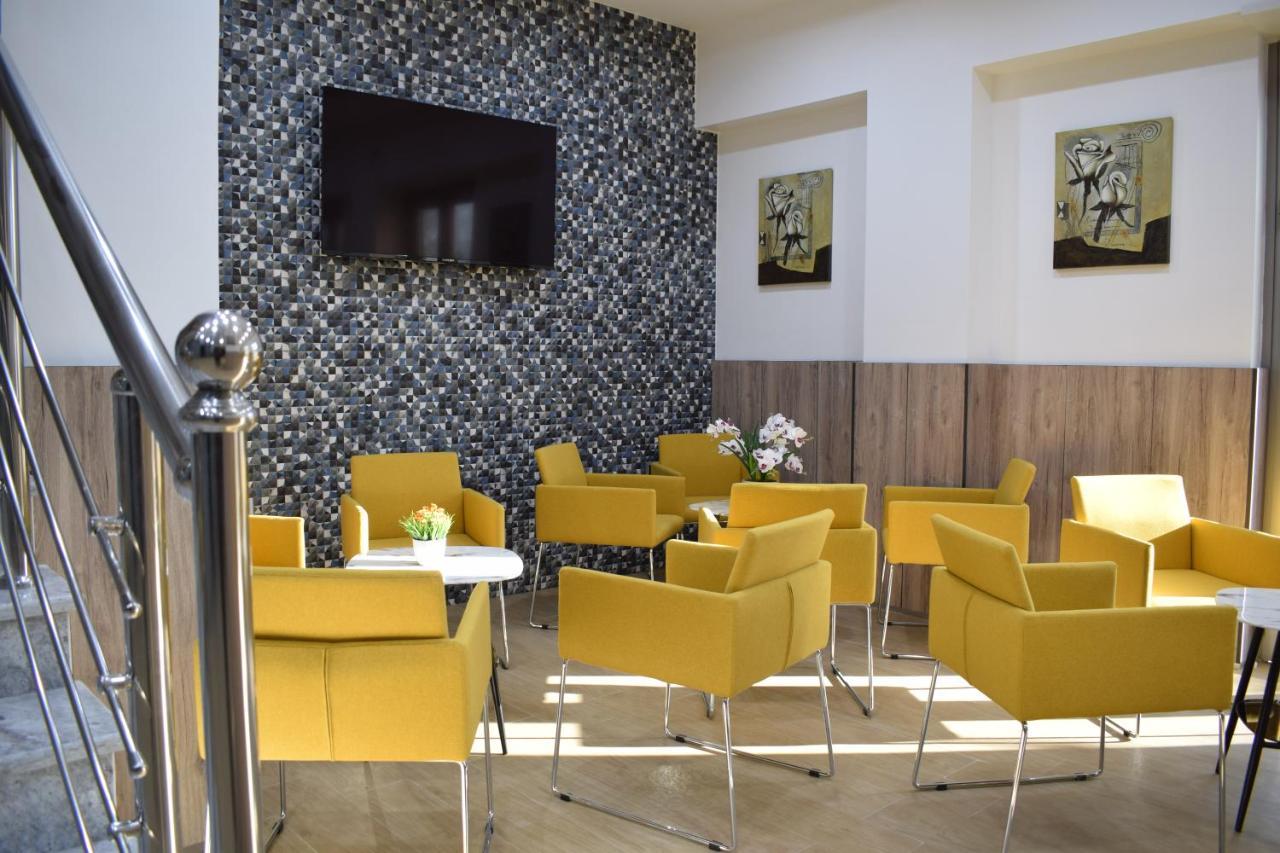 Hotel Zinou Zm Algiers ภายนอก รูปภาพ