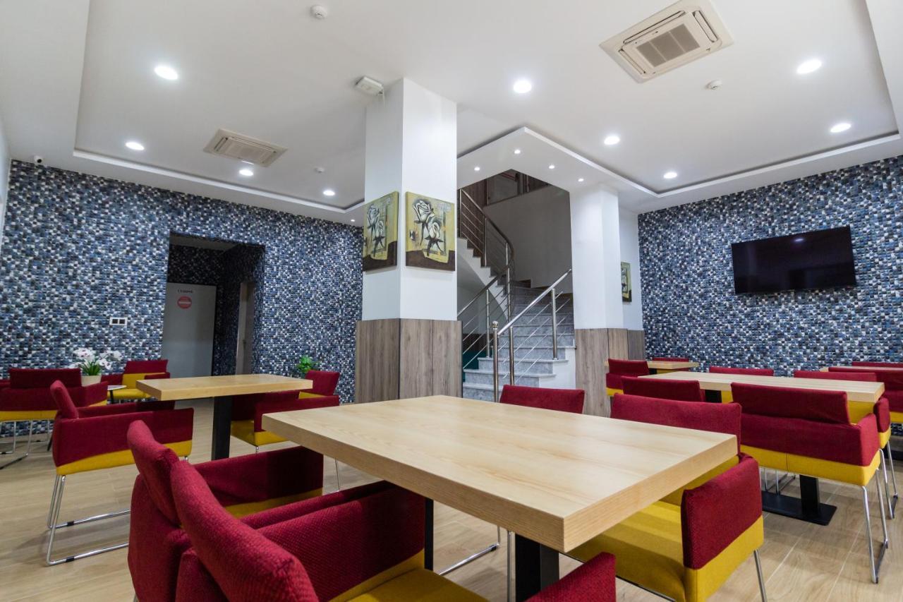 Hotel Zinou Zm Algiers ภายนอก รูปภาพ